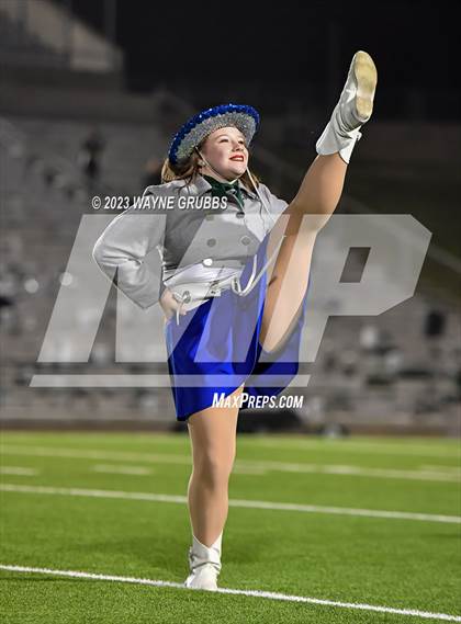 Thumbnail 1 in Reedy vs. Longview (UIL 5A Area Playoff) photogallery.
