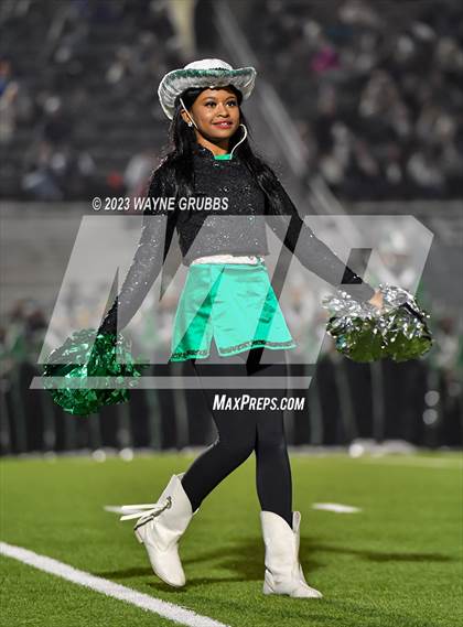 Thumbnail 2 in Reedy vs. Longview (UIL 5A Area Playoff) photogallery.
