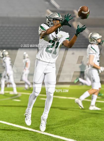 Thumbnail 2 in Reedy vs. Longview (UIL 5A Area Playoff) photogallery.