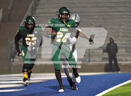 Thumbnail 1 in Reedy vs. Longview (UIL 5A Area Playoff) photogallery.