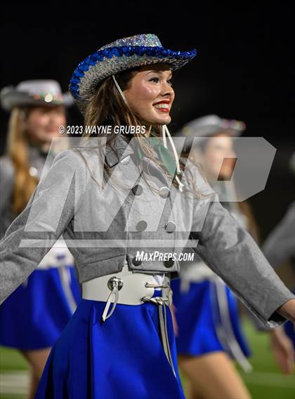 Thumbnail 1 in Reedy vs. Longview (UIL 5A Area Playoff) photogallery.