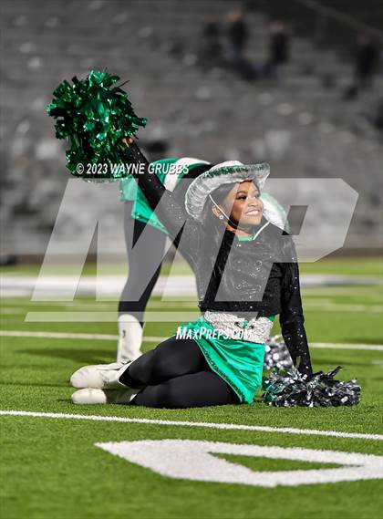Thumbnail 3 in Reedy vs. Longview (UIL 5A Area Playoff) photogallery.