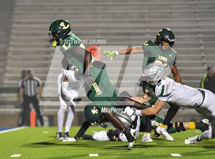 Thumbnail 3 in Reedy vs. Longview (UIL 5A Area Playoff) photogallery.