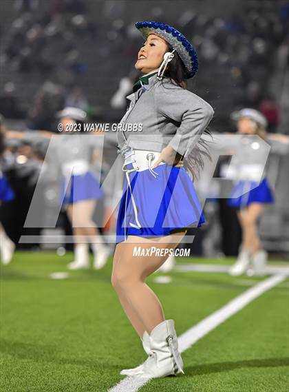 Thumbnail 2 in Reedy vs. Longview (UIL 5A Area Playoff) photogallery.