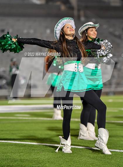 Thumbnail 1 in Reedy vs. Longview (UIL 5A Area Playoff) photogallery.
