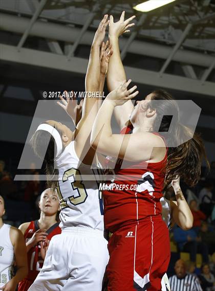 Thumbnail 3 in Ooltewah vs Soddy Daisy (District 5 3A) photogallery.