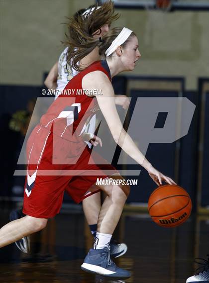 Thumbnail 1 in Ooltewah vs Soddy Daisy (District 5 3A) photogallery.