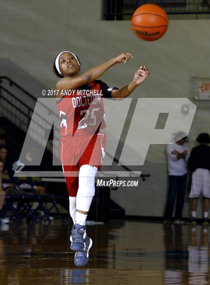 Thumbnail 1 in Ooltewah vs Soddy Daisy (District 5 3A) photogallery.