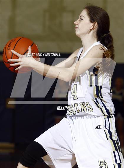 Thumbnail 3 in Ooltewah vs Soddy Daisy (District 5 3A) photogallery.