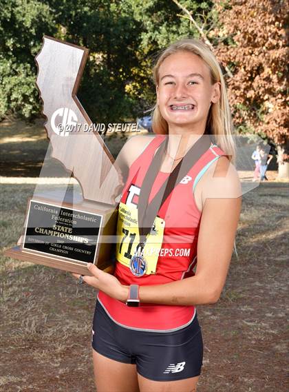 Thumbnail 2 in CIF State Cross Country Championships (Girls Awards) photogallery.