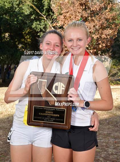 Thumbnail 2 in CIF State Cross Country Championships (Girls Awards) photogallery.