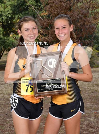 Thumbnail 2 in CIF State Cross Country Championships (Girls Awards) photogallery.