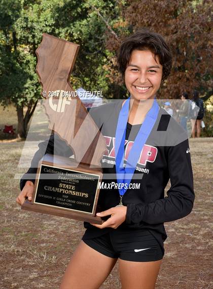 Thumbnail 2 in CIF State Cross Country Championships (Girls Awards) photogallery.