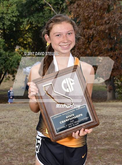 Thumbnail 2 in CIF State Cross Country Championships (Girls Awards) photogallery.