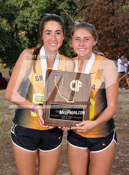 Thumbnail 2 in CIF State Cross Country Championships (Girls Awards) photogallery.