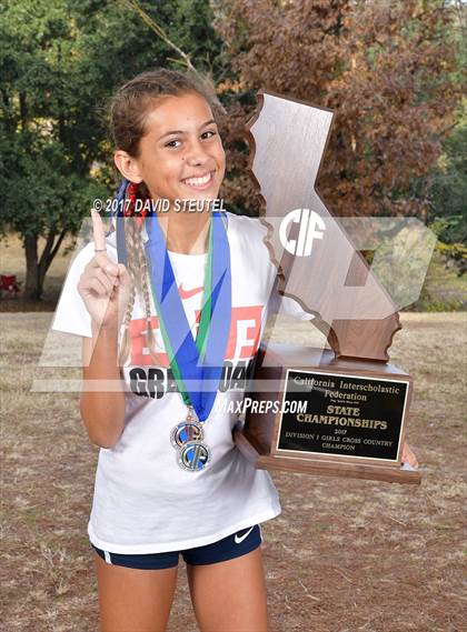 Thumbnail 2 in CIF State Cross Country Championships (Girls Awards) photogallery.