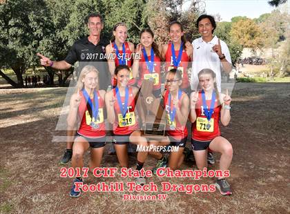 Thumbnail 3 in CIF State Cross Country Championships (Girls Awards) photogallery.