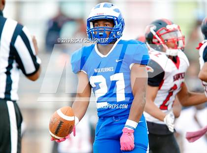 Thumbnail 3 in Vashon vs Lift for Life Academy photogallery.