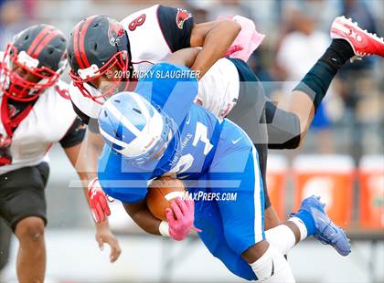 Thumbnail 2 in Vashon vs Lift for Life Academy photogallery.