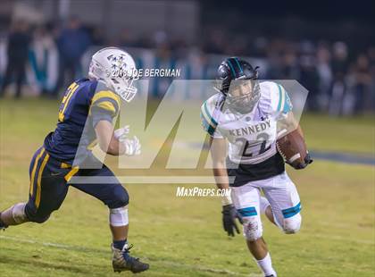 Thumbnail 2 in Kennedy vs. Shafter (CIF CS D5 Final) photogallery.