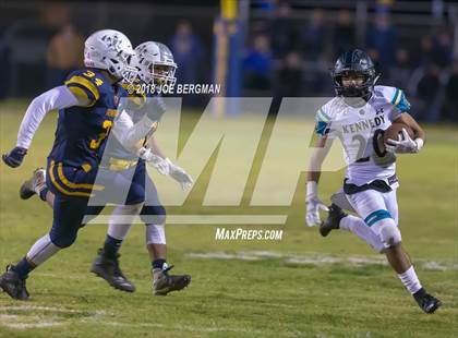 Thumbnail 3 in Kennedy vs. Shafter (CIF CS D5 Final) photogallery.