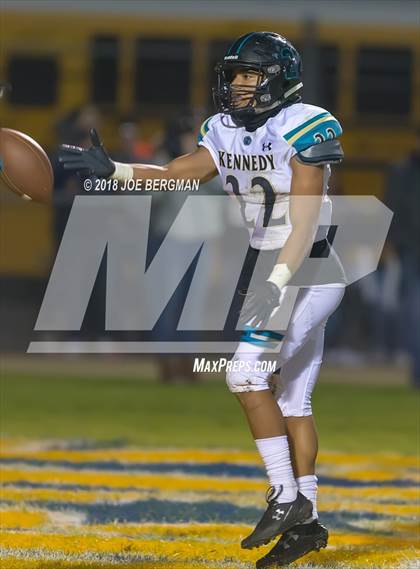 Thumbnail 3 in Kennedy vs. Shafter (CIF CS D5 Final) photogallery.