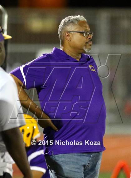 Thumbnail 3 in  Lynwood vs. Gahr photogallery.