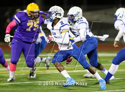 Thumbnail 2 in  Lynwood vs. Gahr photogallery.