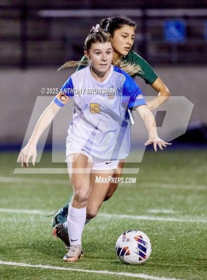 Thumbnail 1 in Lincoln vs. Twelve Bridges (CIF SJS D4 Final) photogallery.