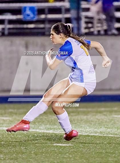 Thumbnail 3 in Lincoln vs. Twelve Bridges (CIF SJS D4 Final) photogallery.