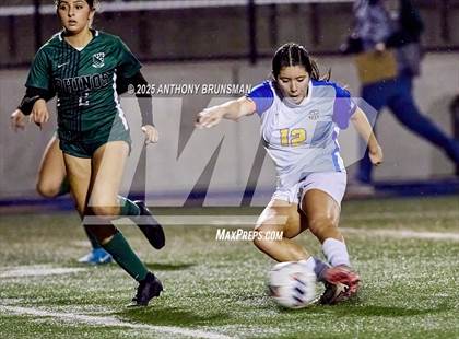 Thumbnail 3 in Lincoln vs. Twelve Bridges (CIF SJS D4 Final) photogallery.