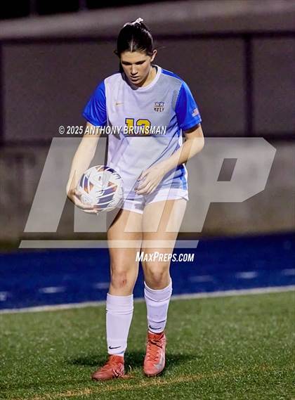 Thumbnail 3 in Lincoln vs. Twelve Bridges (CIF SJS D4 Final) photogallery.