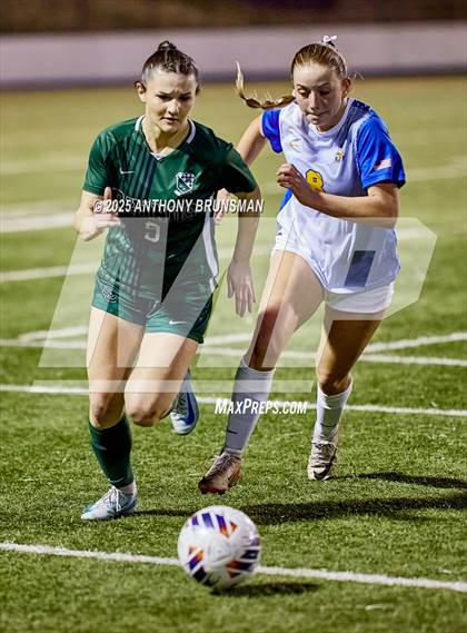 Thumbnail 2 in Lincoln vs. Twelve Bridges (CIF SJS D4 Final) photogallery.