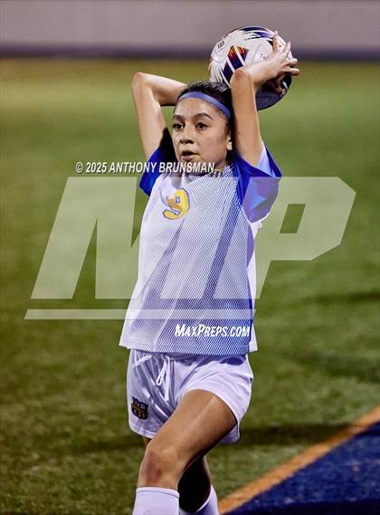 Thumbnail 2 in Lincoln vs. Twelve Bridges (CIF SJS D4 Final) photogallery.