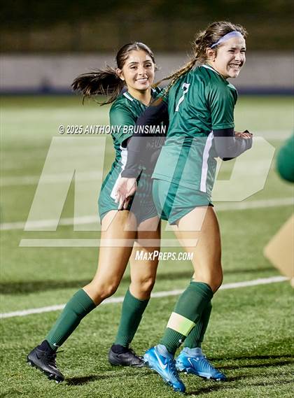Thumbnail 3 in Lincoln vs. Twelve Bridges (CIF SJS D4 Final) photogallery.