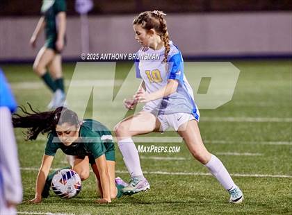 Thumbnail 2 in Lincoln vs. Twelve Bridges (CIF SJS D4 Final) photogallery.