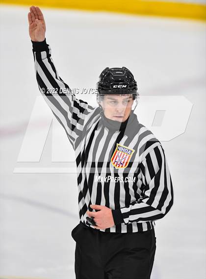 Thumbnail 2 in Canandaigua vs Webster Thomas (NYSPHSAA Section V Class B Semifinal Playoff) photogallery.