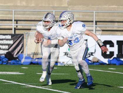 Thumbnail 3 in La Jolla Country Day vs. Santana (CIF SDS Division 4 Final) photogallery.