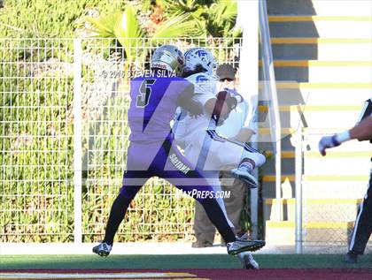 Thumbnail 3 in La Jolla Country Day vs. Santana (CIF SDS Division 4 Final) photogallery.