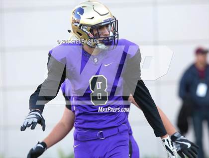 Thumbnail 2 in La Jolla Country Day vs. Santana (CIF SDS Division 4 Final) photogallery.
