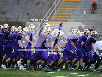 Thumbnail 2 in La Jolla Country Day vs. Santana (CIF SDS Division 4 Final) photogallery.