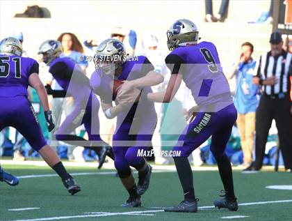 Thumbnail 3 in La Jolla Country Day vs. Santana (CIF SDS Division 4 Final) photogallery.