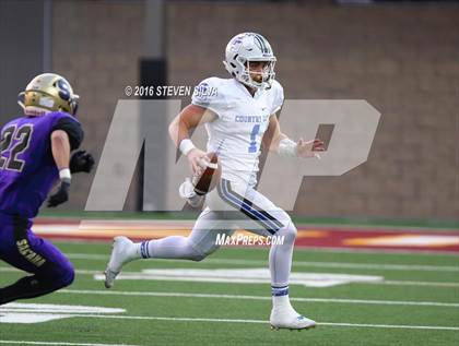 Thumbnail 1 in La Jolla Country Day vs. Santana (CIF SDS Division 4 Final) photogallery.