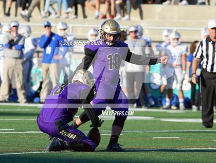 Thumbnail 1 in La Jolla Country Day vs. Santana (CIF SDS Division 4 Final) photogallery.