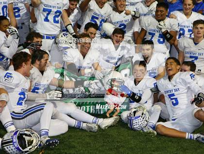 Thumbnail 3 in La Jolla Country Day vs. Santana (CIF SDS Division 4 Final) photogallery.