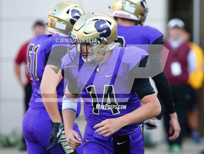 Thumbnail 3 in La Jolla Country Day vs. Santana (CIF SDS Division 4 Final) photogallery.