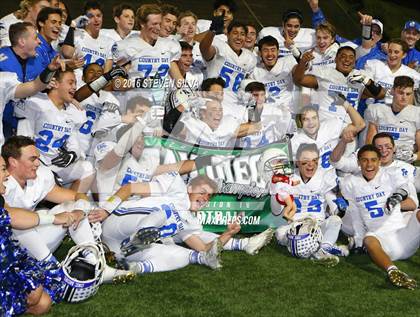 Thumbnail 1 in La Jolla Country Day vs. Santana (CIF SDS Division 4 Final) photogallery.