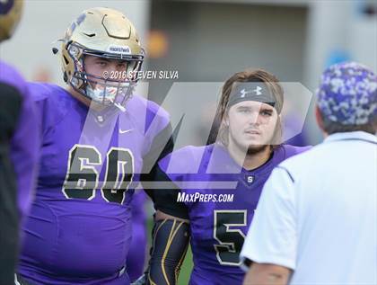 Thumbnail 2 in La Jolla Country Day vs. Santana (CIF SDS Division 4 Final) photogallery.