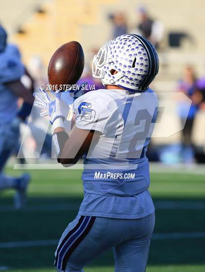 Thumbnail 2 in La Jolla Country Day vs. Santana (CIF SDS Division 4 Final) photogallery.