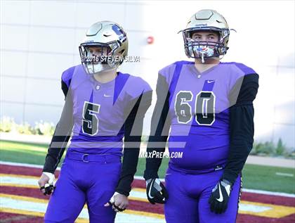 Thumbnail 3 in La Jolla Country Day vs. Santana (CIF SDS Division 4 Final) photogallery.